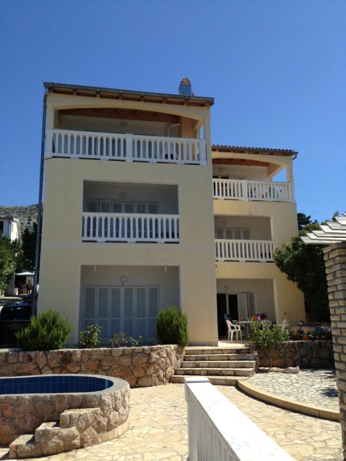 Pearl Paklenica Apartment Starigrad Paklenica Exterior photo